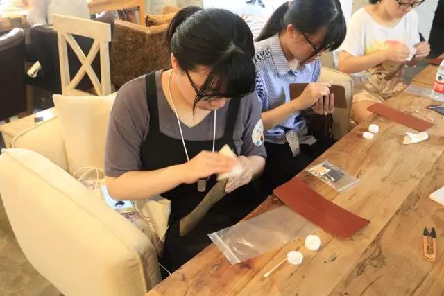 指尖匠心，皮藝傳情 杭州周末手工皮具體驗之旅